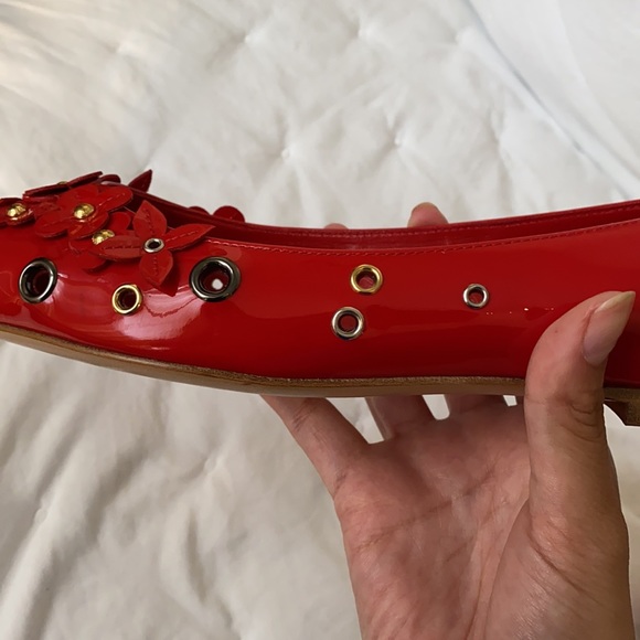 Authentic Louis Vuitton PatentLeather Cutout Flats - Picture 7 of 8